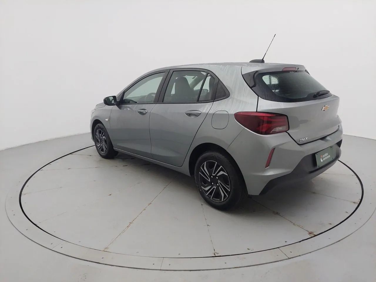 Chevrolet Onix Hatch LT 1.0 12V Flex Mec. 4P, foto 3 de 18