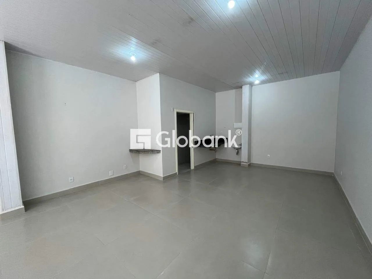Loja para aluguel Centro 63m² Montes Claros MG - Foto 3