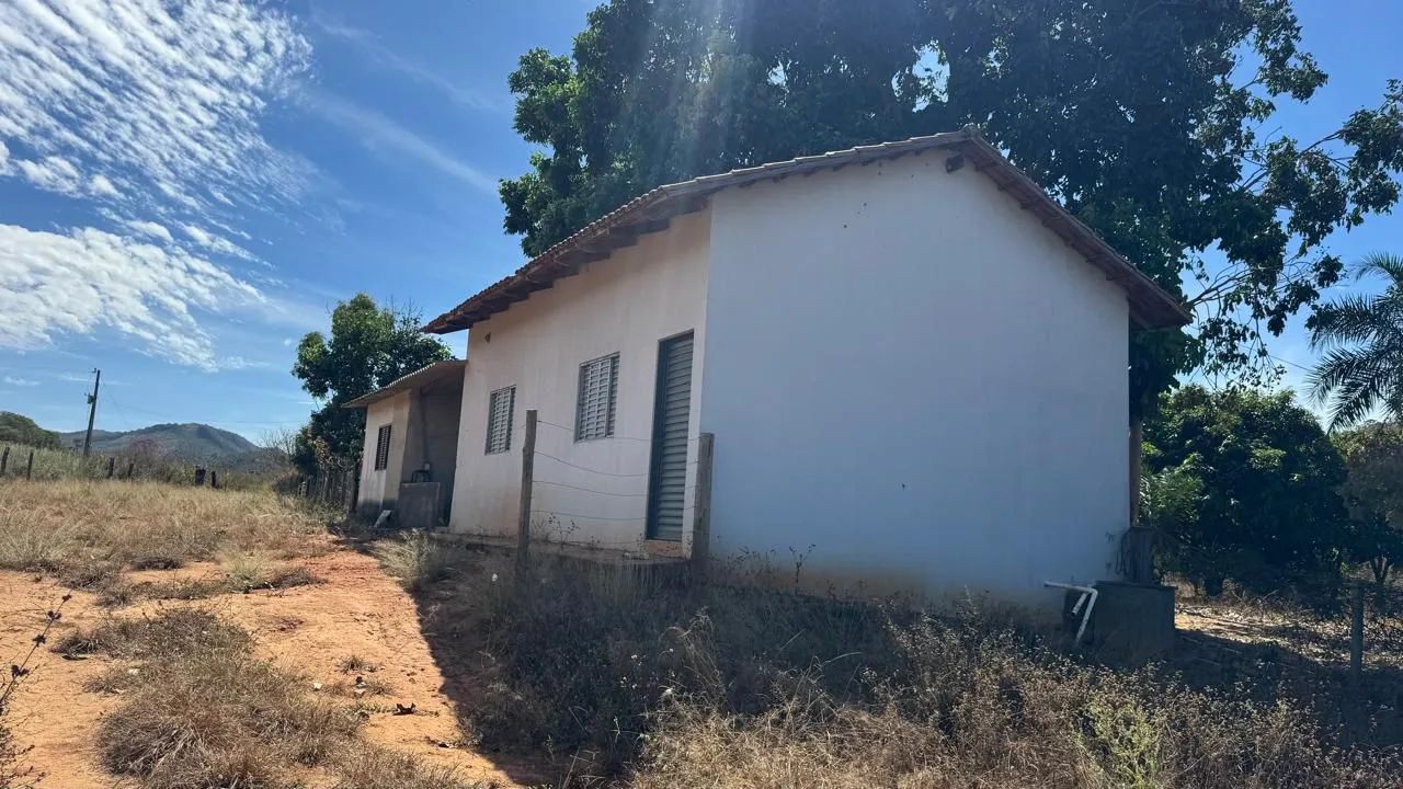 Chácara em Itaberai Rica de água 