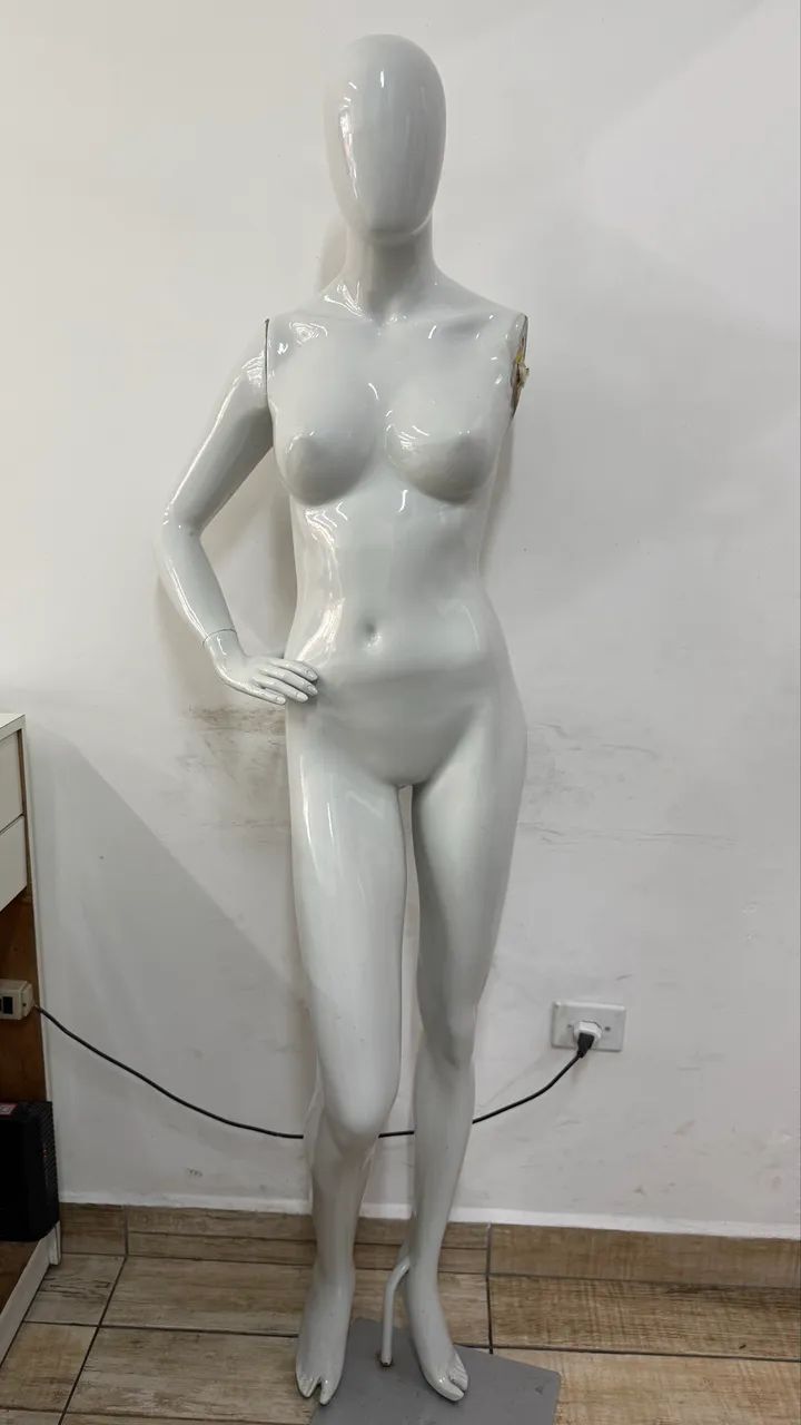 Manequim feminino  - Foto 5