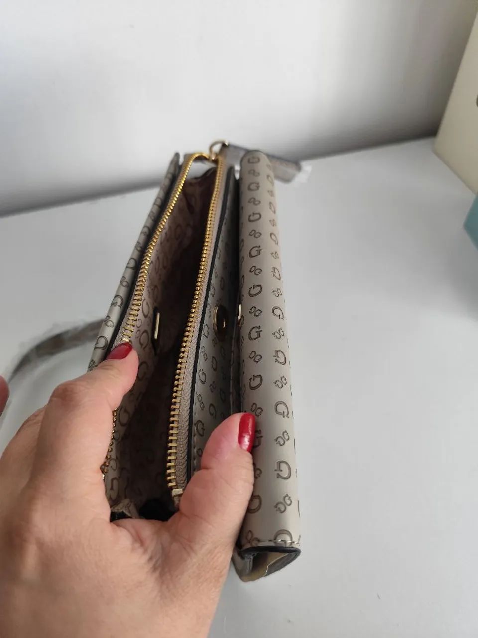 Vendo bolsa Guess nunca usada - Foto 5