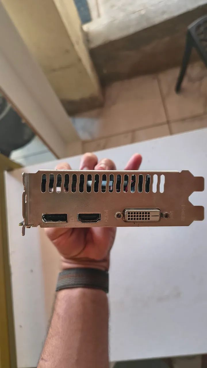 Placa de video RX 550 4gb - Foto 3