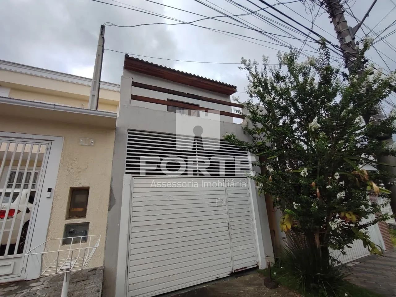SOBRADO A VENDA NO CONDOMÍNIO RUBI