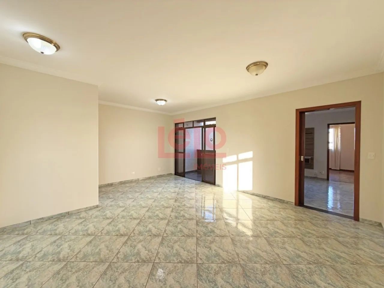 ## Apartamento para alugar no Edifício Portal Verde na Zona 07 em Maringá com 3 quartos, 2 - Foto 5