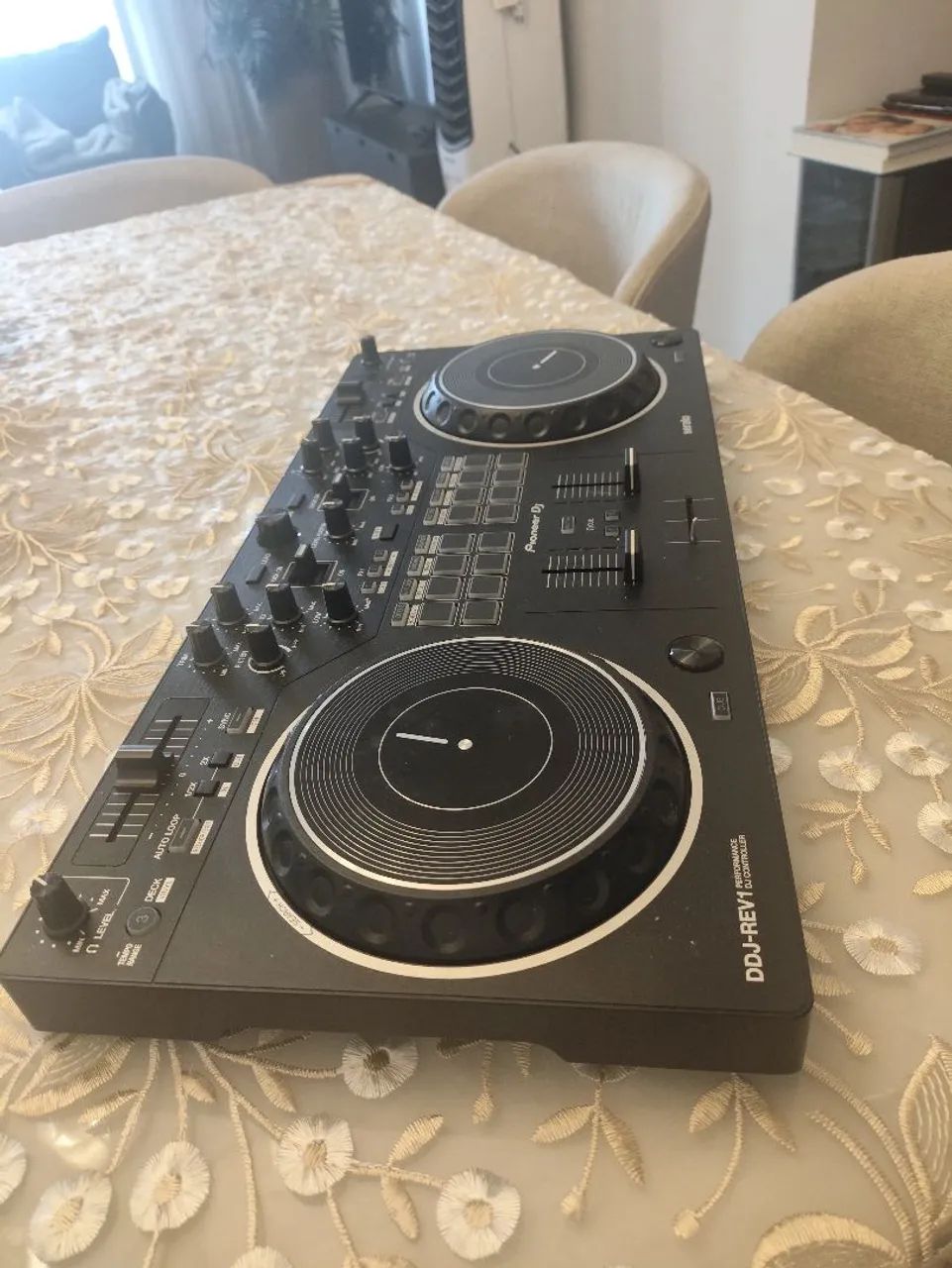 Controladora Pioneer DJ DDJ-REV1 - Foto 2