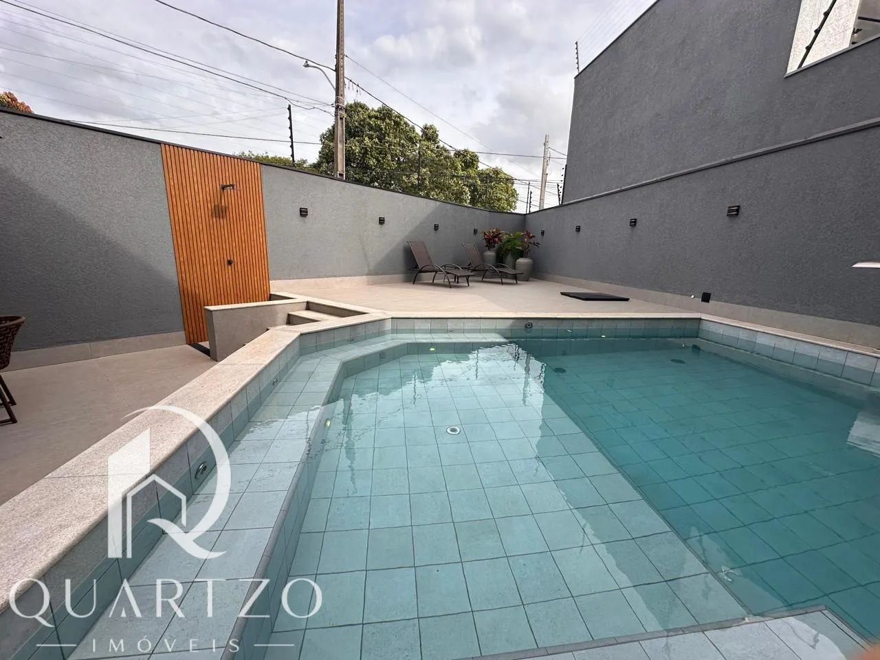 Casa nova com 3 suítes, piscina e 5 vagas no Jardim Paris III - Foto 5