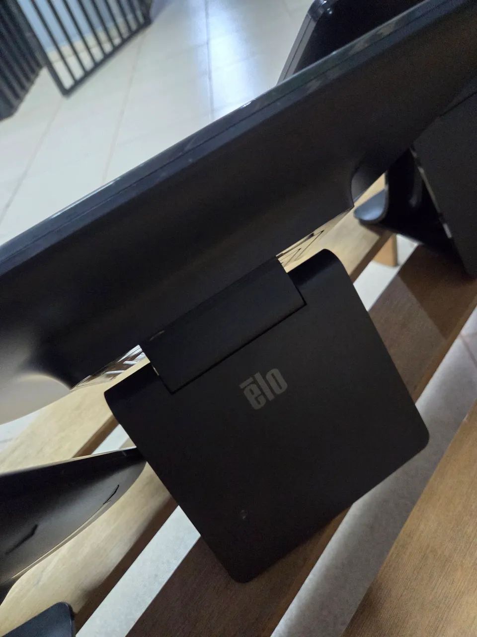 Monitor touch screen Elo 1509L - Foto 3