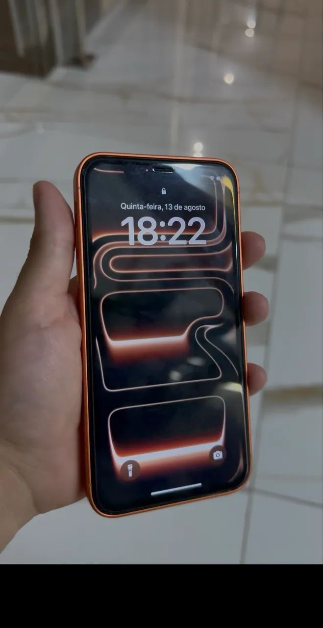 iPhone XR na carcaça do 17 pro - Foto 2