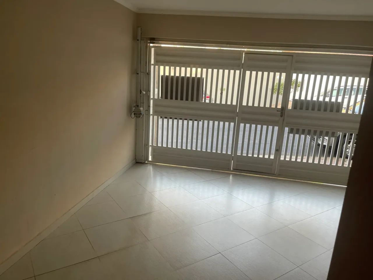 linda casa jardim monumento - Foto 2