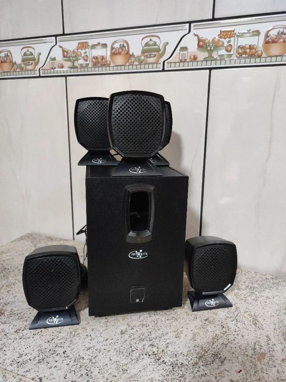 Caixa de som integris 5.1 18w rms  - Foto 4