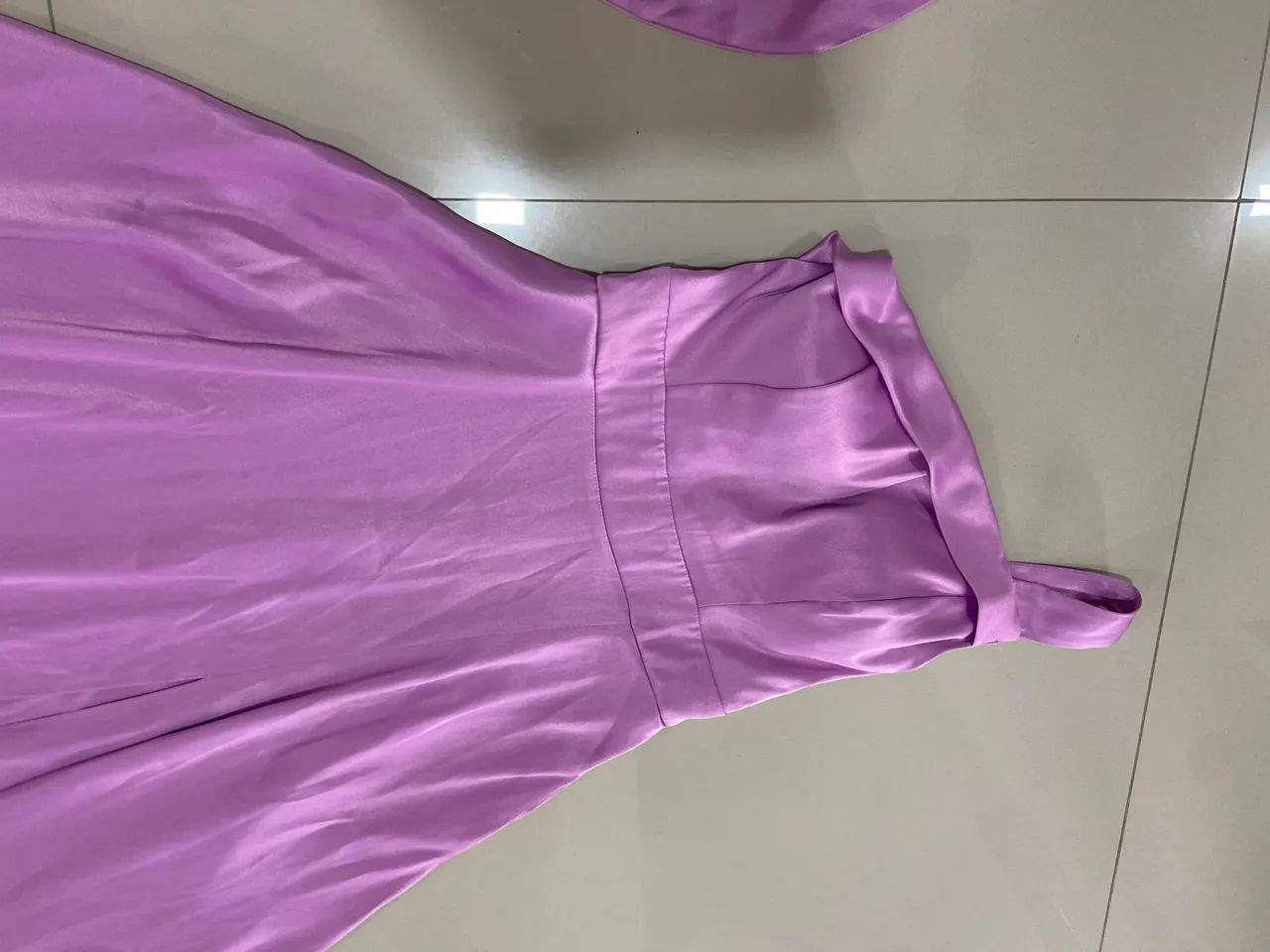 Vestido lilás longo madrinha com fenda e bojo  - Foto 2