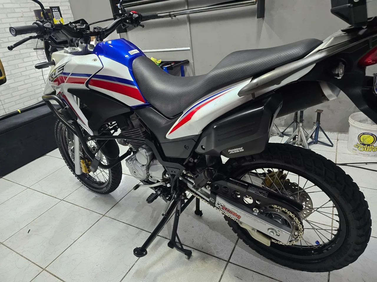 XRE 350 CC  - Foto 3