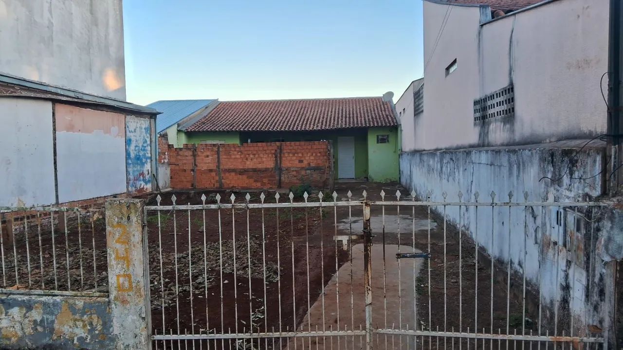 Vende-se terreno com dependência  - Foto 3