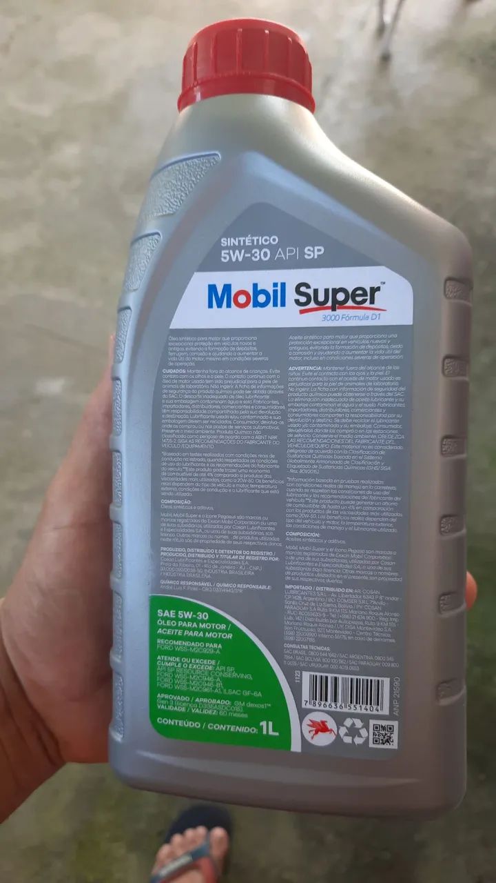 Vendo esses três litros de óleo 5 w 30 - Foto 2
