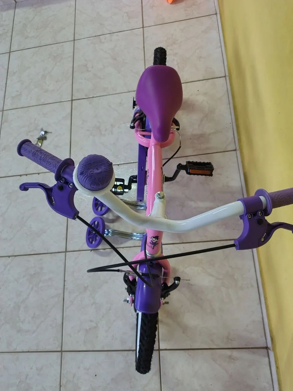 Bicicleta infantil kami ballet aro 16 com rodinhas  - Foto 4