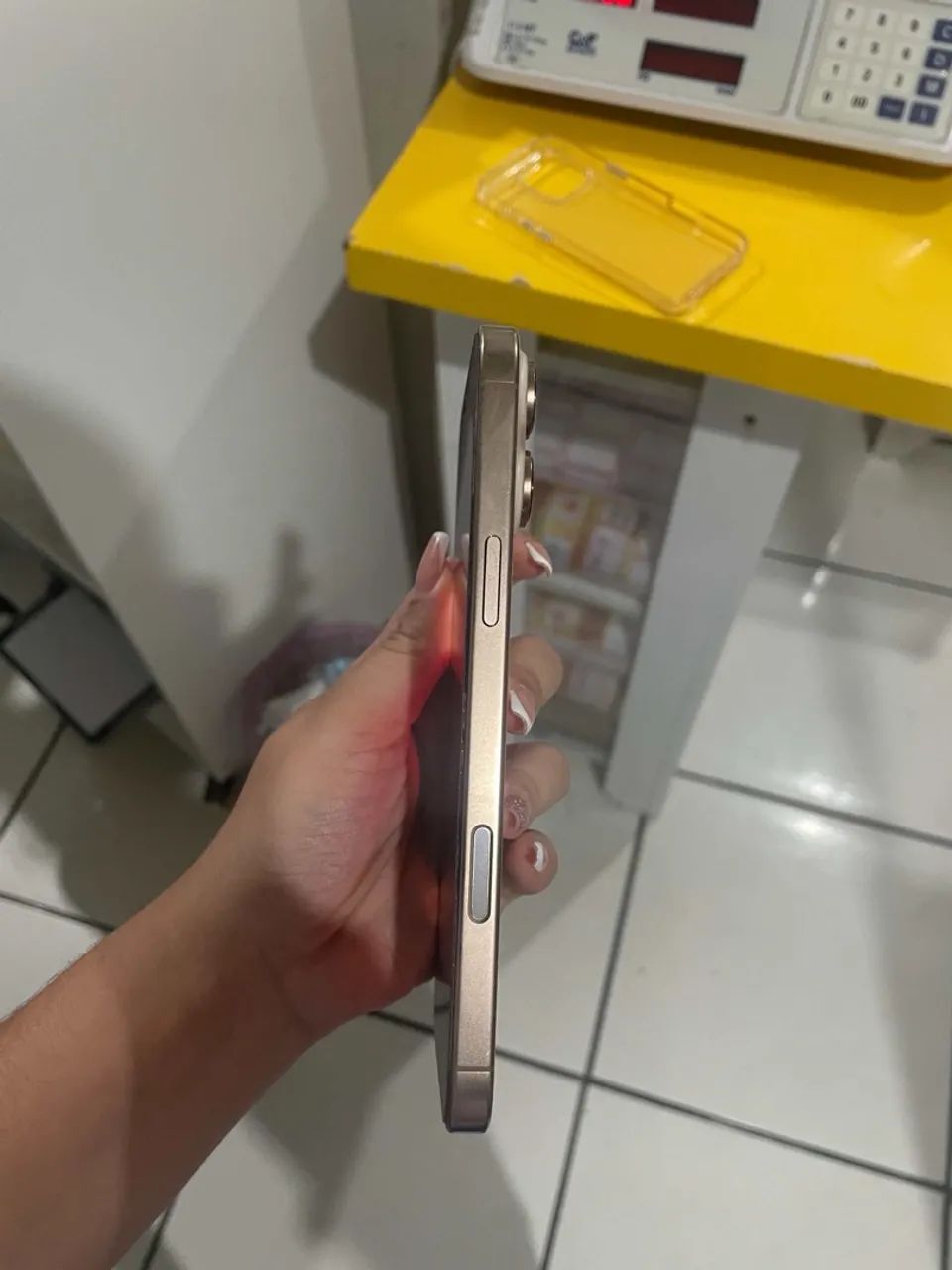 iPhone 16 pro Max  - Foto 2