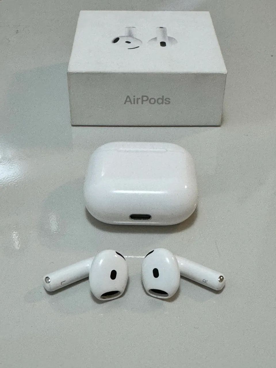 Apple AirPods 4 Original em ótimo estado - Fones de Ouvido