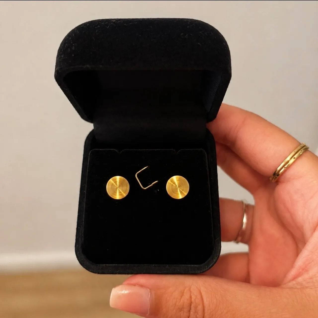 Brinco Disco Ouro 18k  - Foto 3