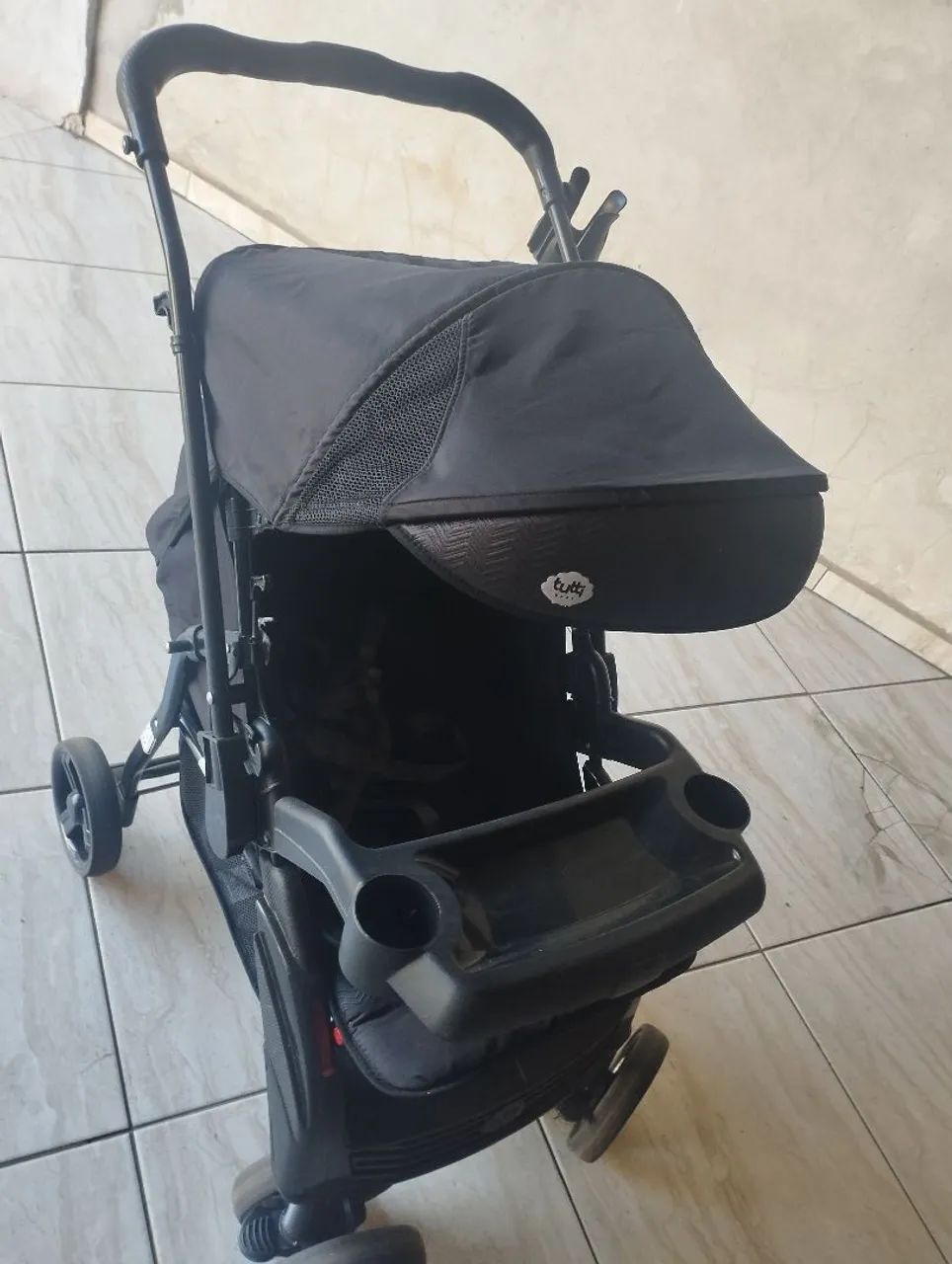Carrinho de bebê com freio na mão. - Foto 2