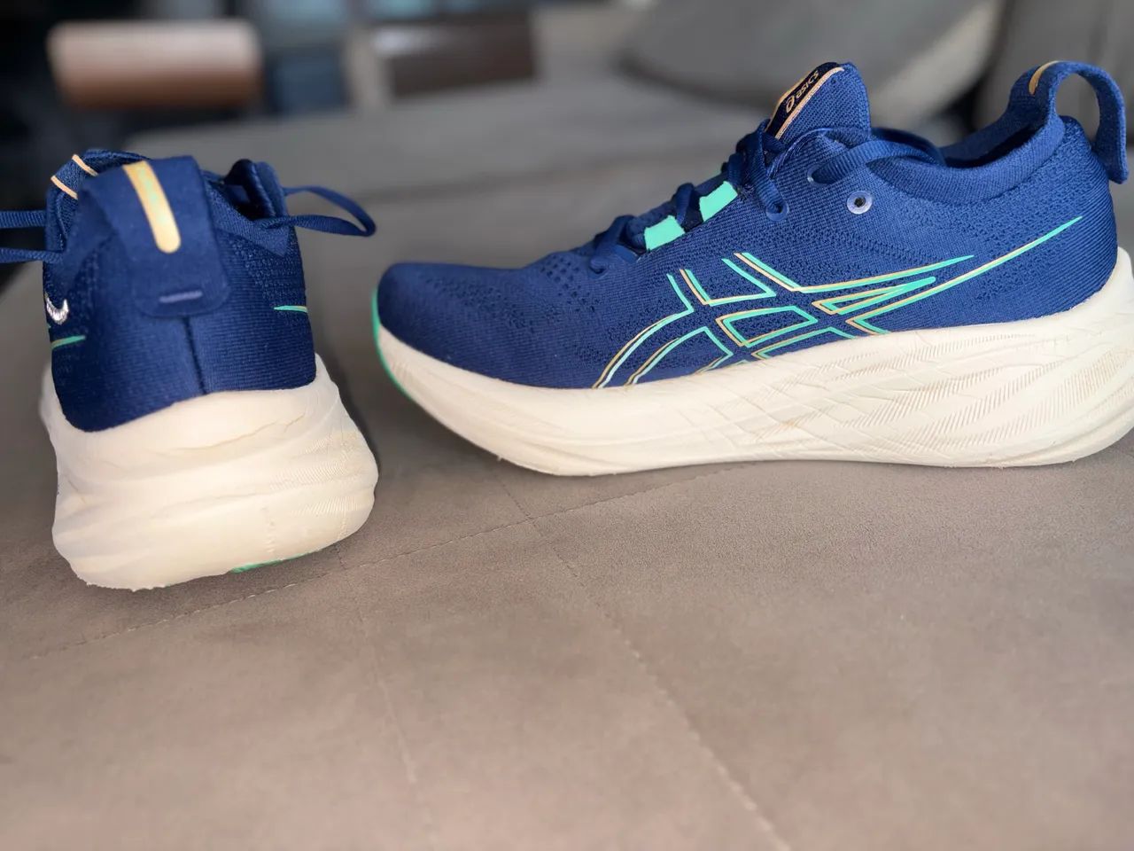 Tênis asics gel-nimbus 26 azul - Foto 4