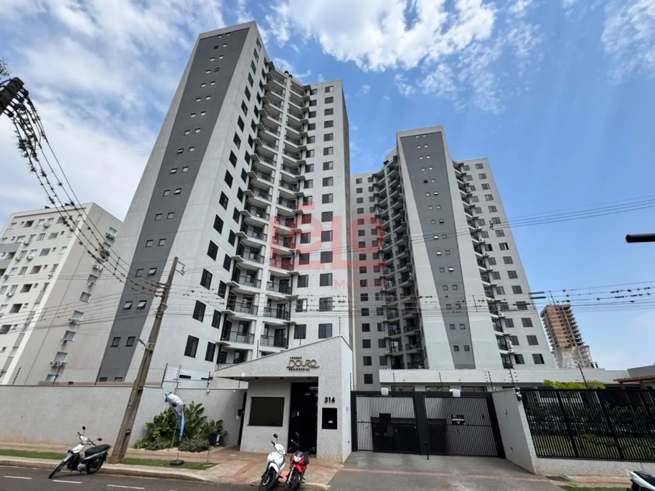 Apartamento novo próximo a Av. Cerro Azul