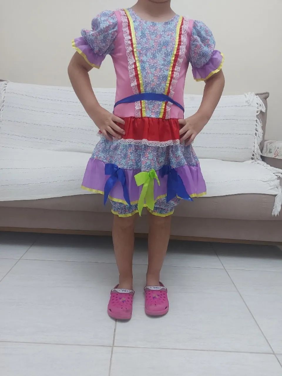 Vestido de Festa Junina Infantil - Tamanho 8 (Com Shorts Combinando) - Foto 4
