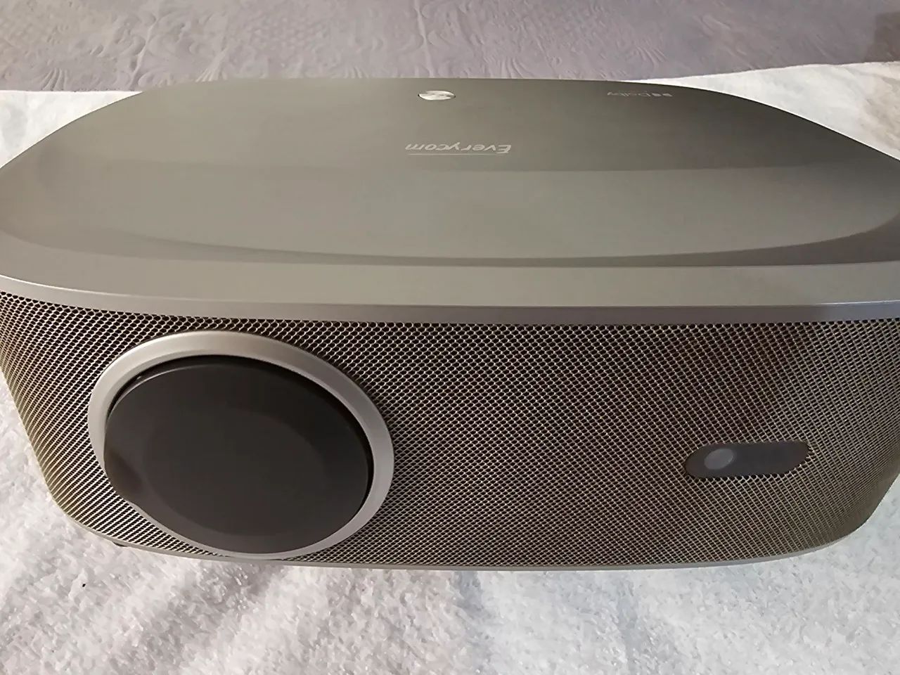Projetor Everycom HQ10W Full HD Android WiFi Bluetooth - Foto 2