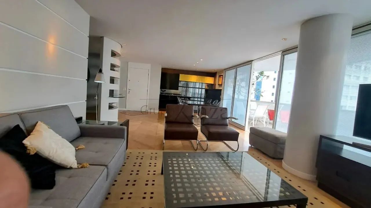 Apartamento - Jardim Paulista - 3 Dormitórios - 155m².