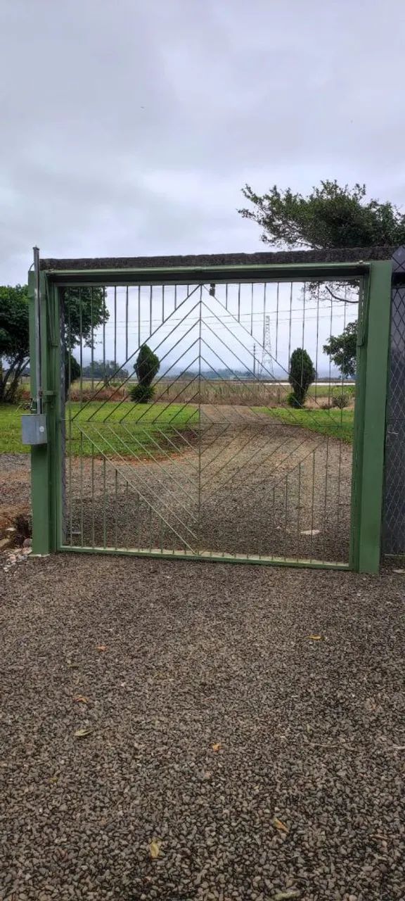 Portão de ferro com motor 