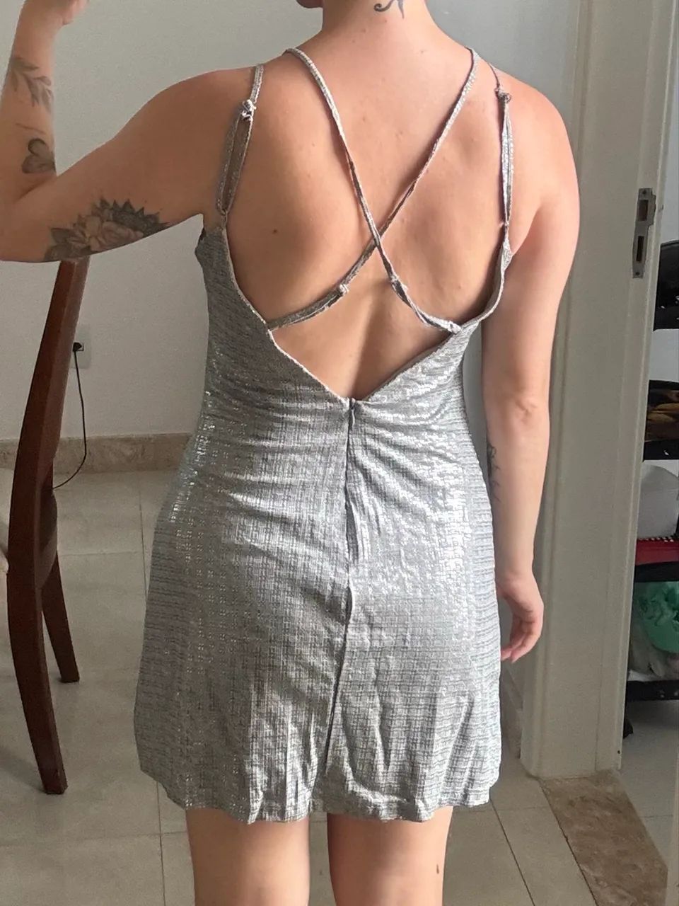 Vestido prata retrô - Foto 3