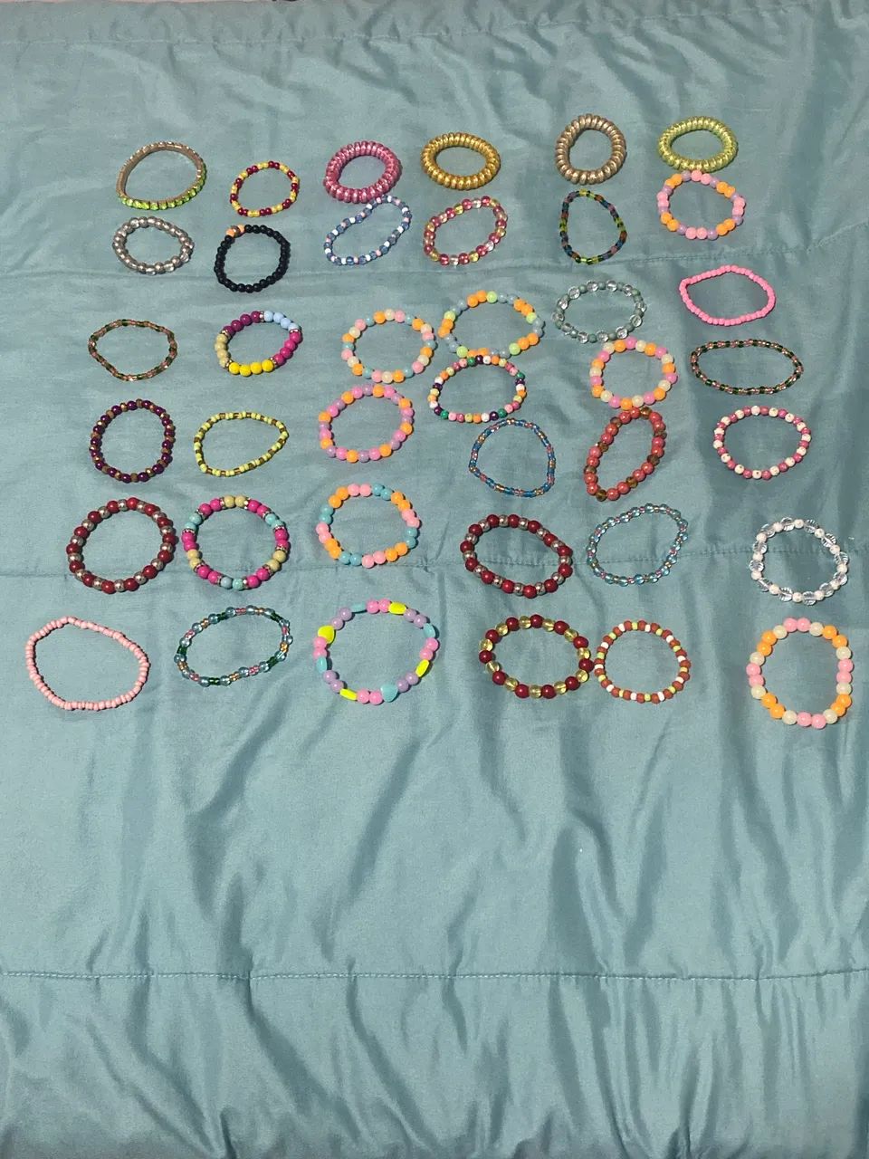 Pulseiras cada 8 reais