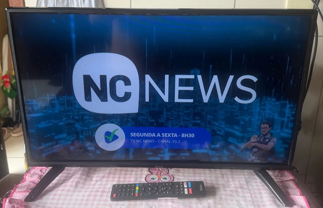 TV e MONITOR DE LED 28 polegadas MYSTIC conservada