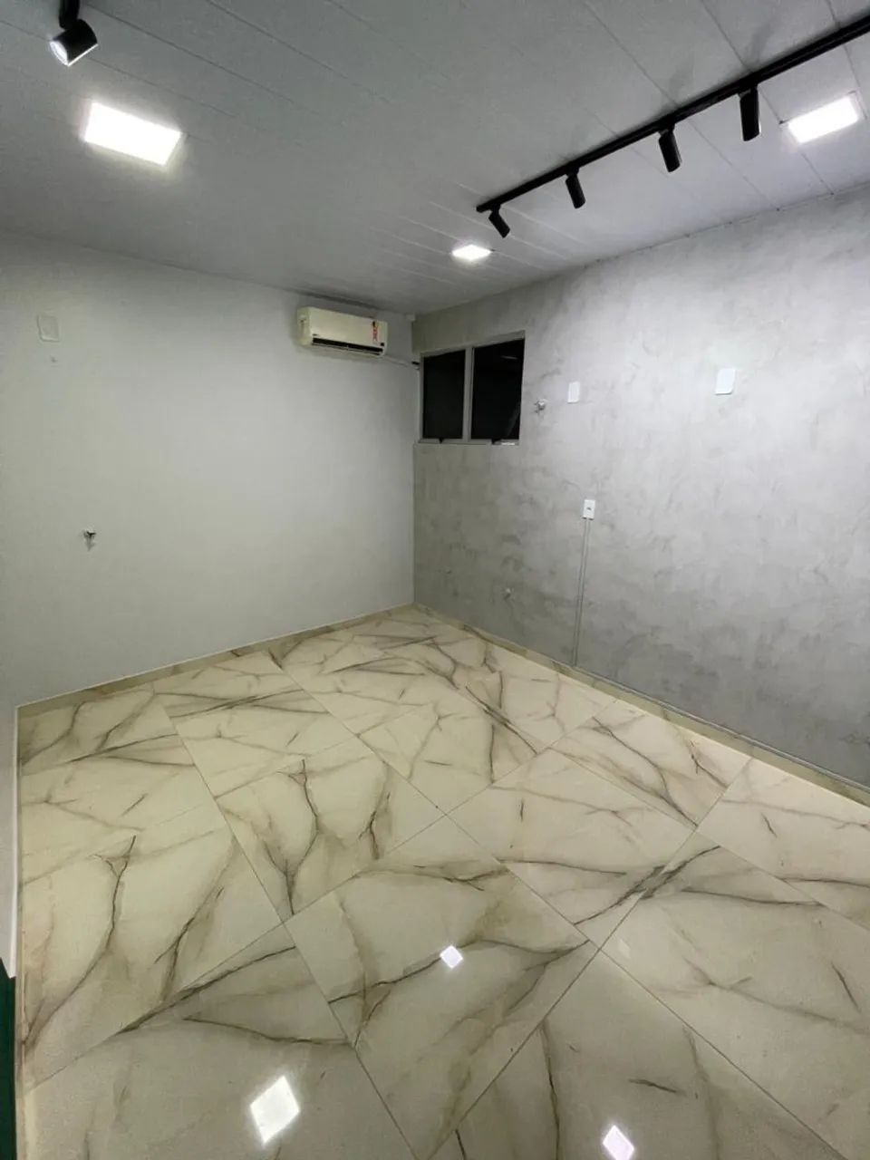 Alugo Sala Comercial - Aleixo  - Foto 4