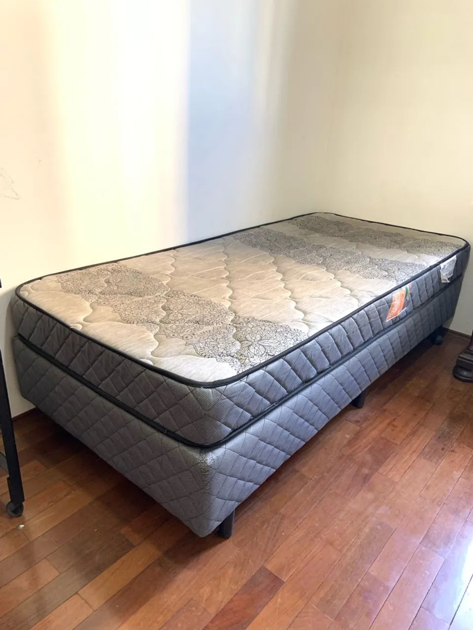 Cama Box Solteiro Ortopédico (78x188cm).