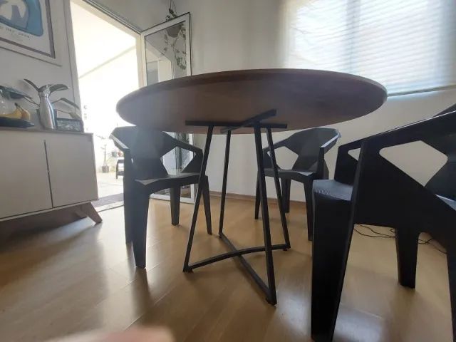 Mesa madeira e ferro - 110 cm, até 6 pessoas (sem cadeiras) - Foto 4