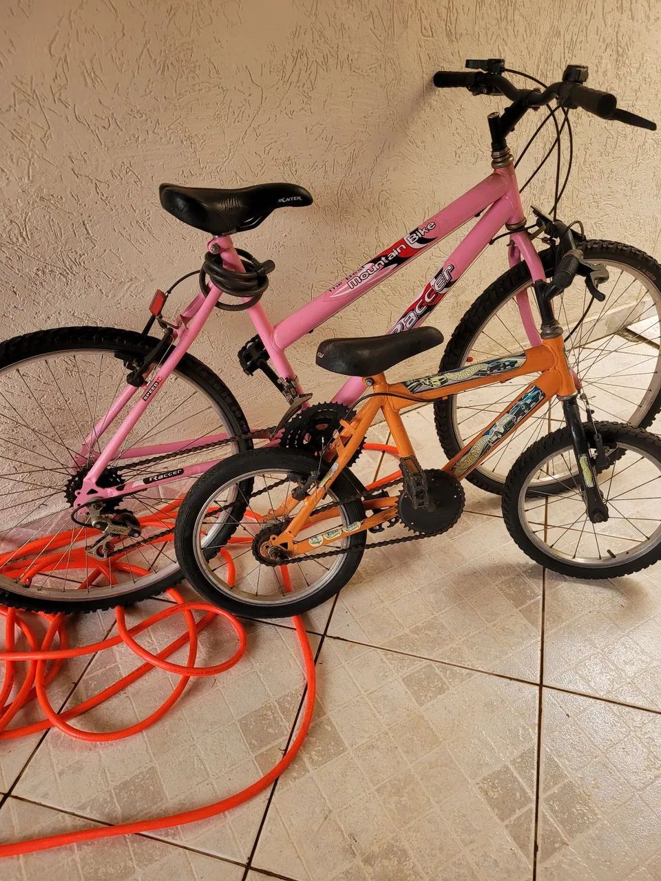 Bicicleta feminina com marcha