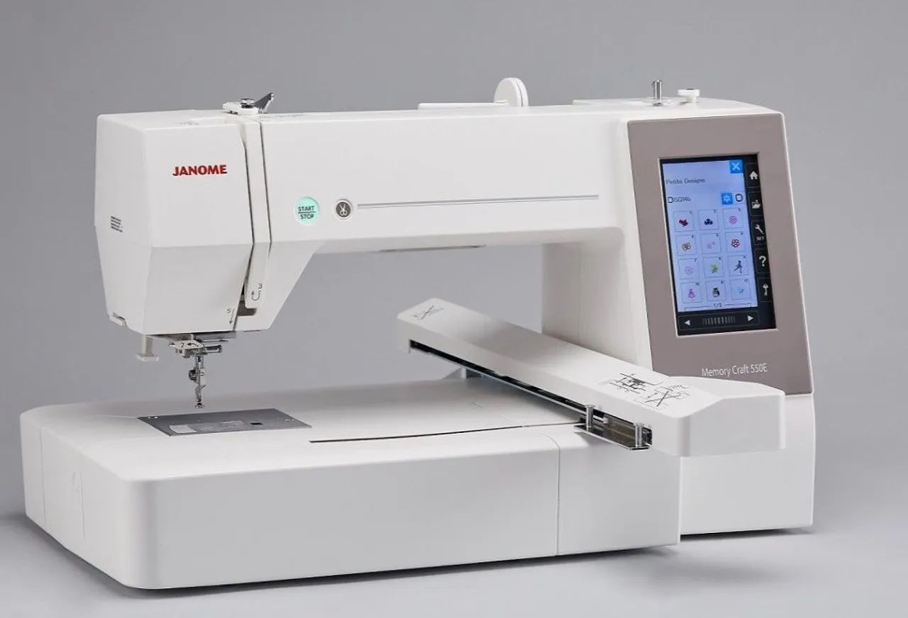 Máquina bordadeira Janome