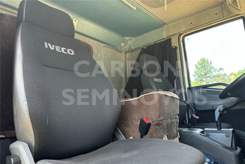 IVECO TECTOR 310E30CE 8X2 2020/2021 - Foto 8