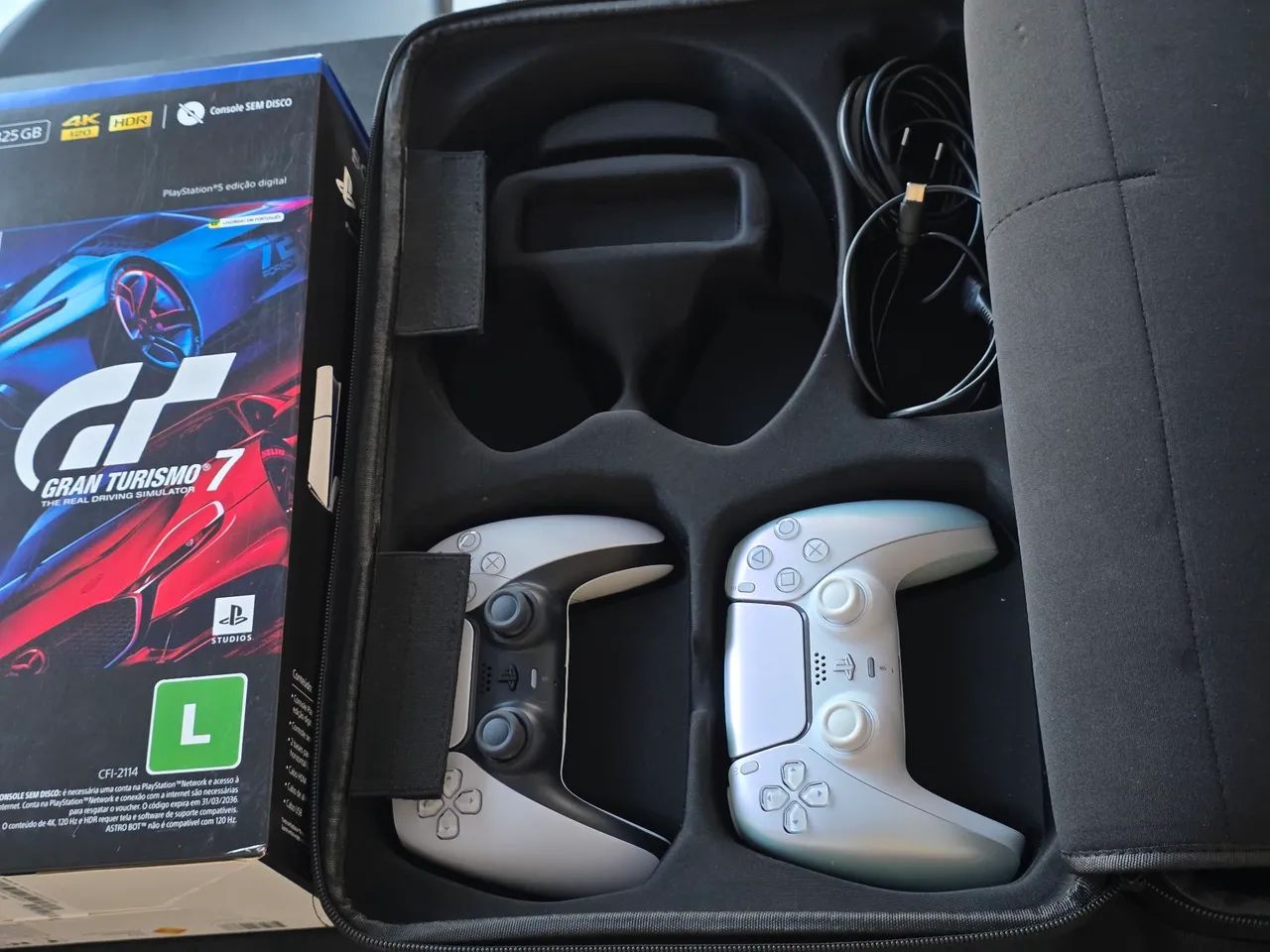 PS5 Slim impecável (com case de transporte) - Foto 5