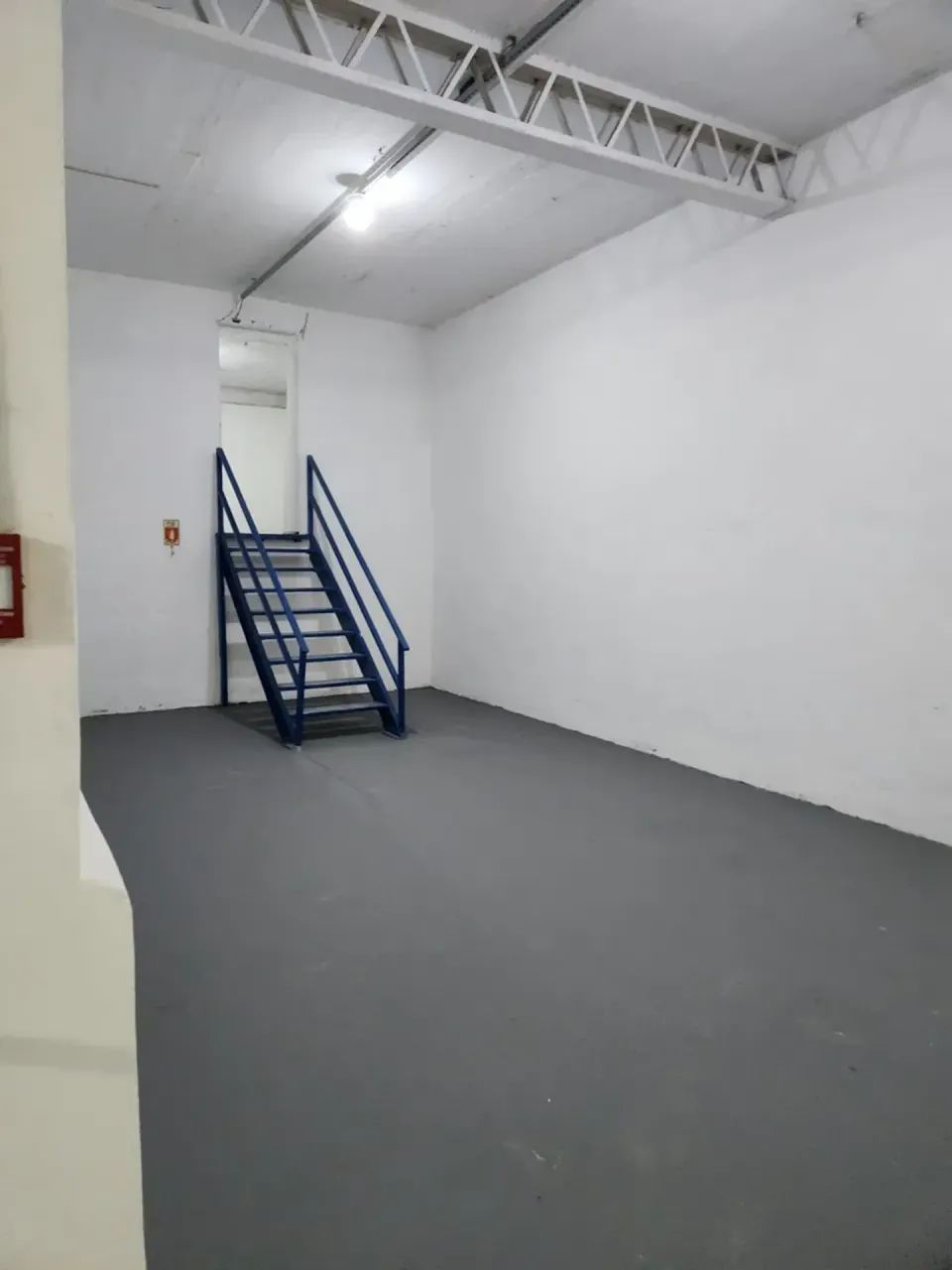 VENDO GALPÃO 900 M2 RAIZ - Foto 5