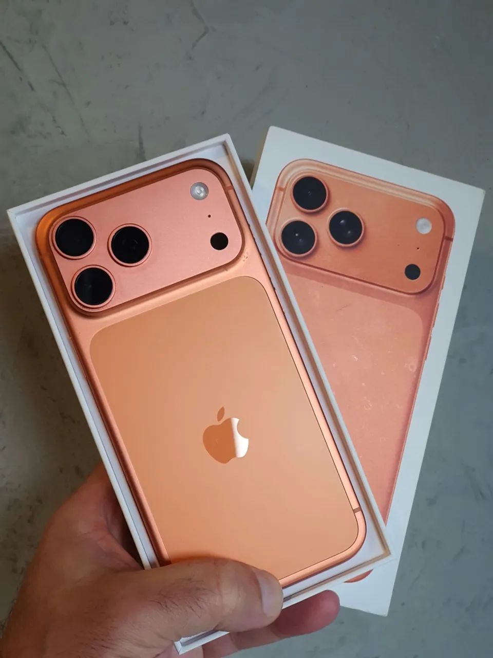 iPhone 17 Pro Max 256gb Laranja - Garantia Apple até Fevereiro
