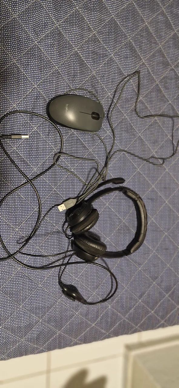 Kit mouse com fio e fone concha com fio
