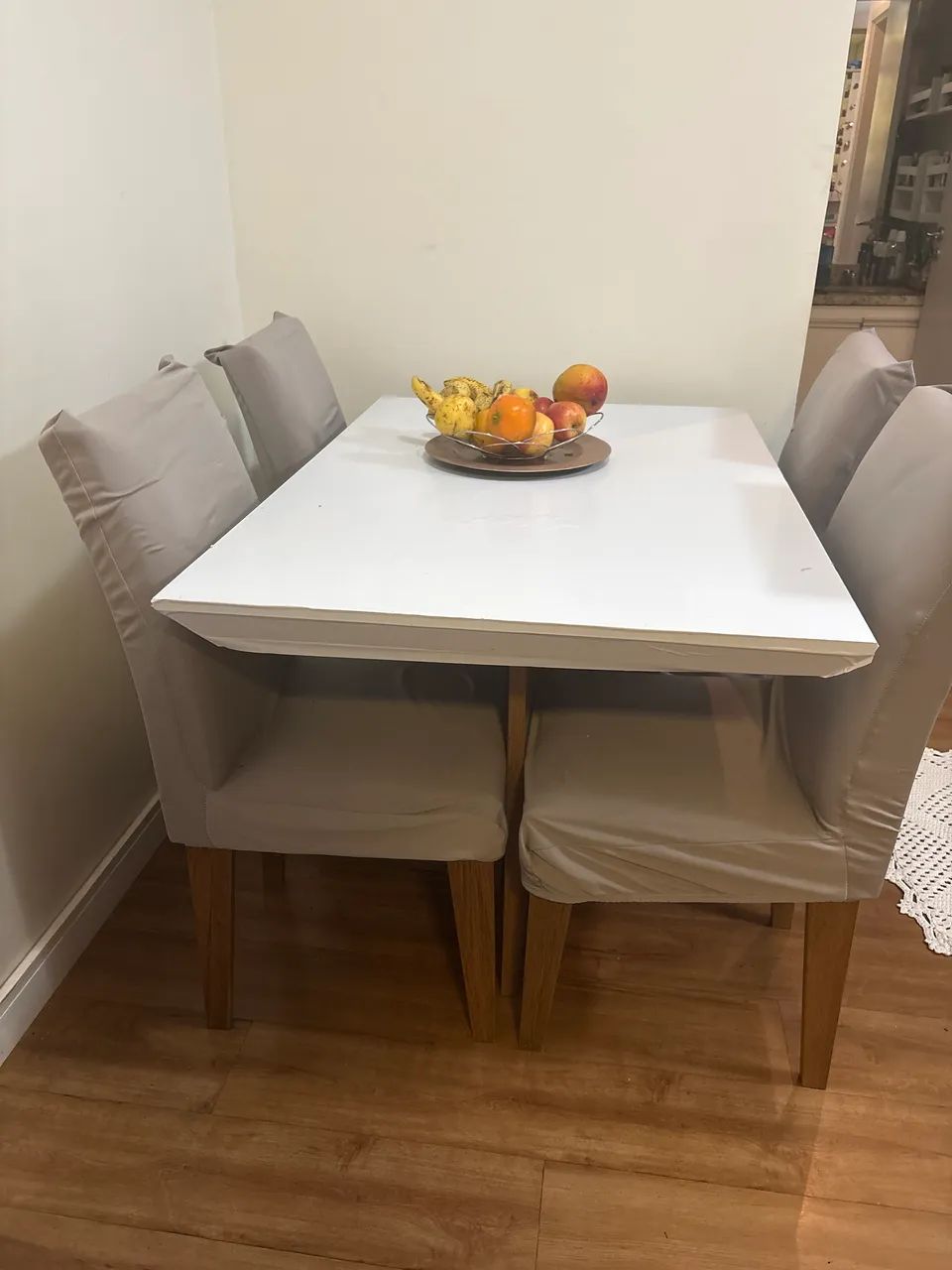 Mesa 1,20cm X 0,80  com 4 cadeiras  - Foto 2