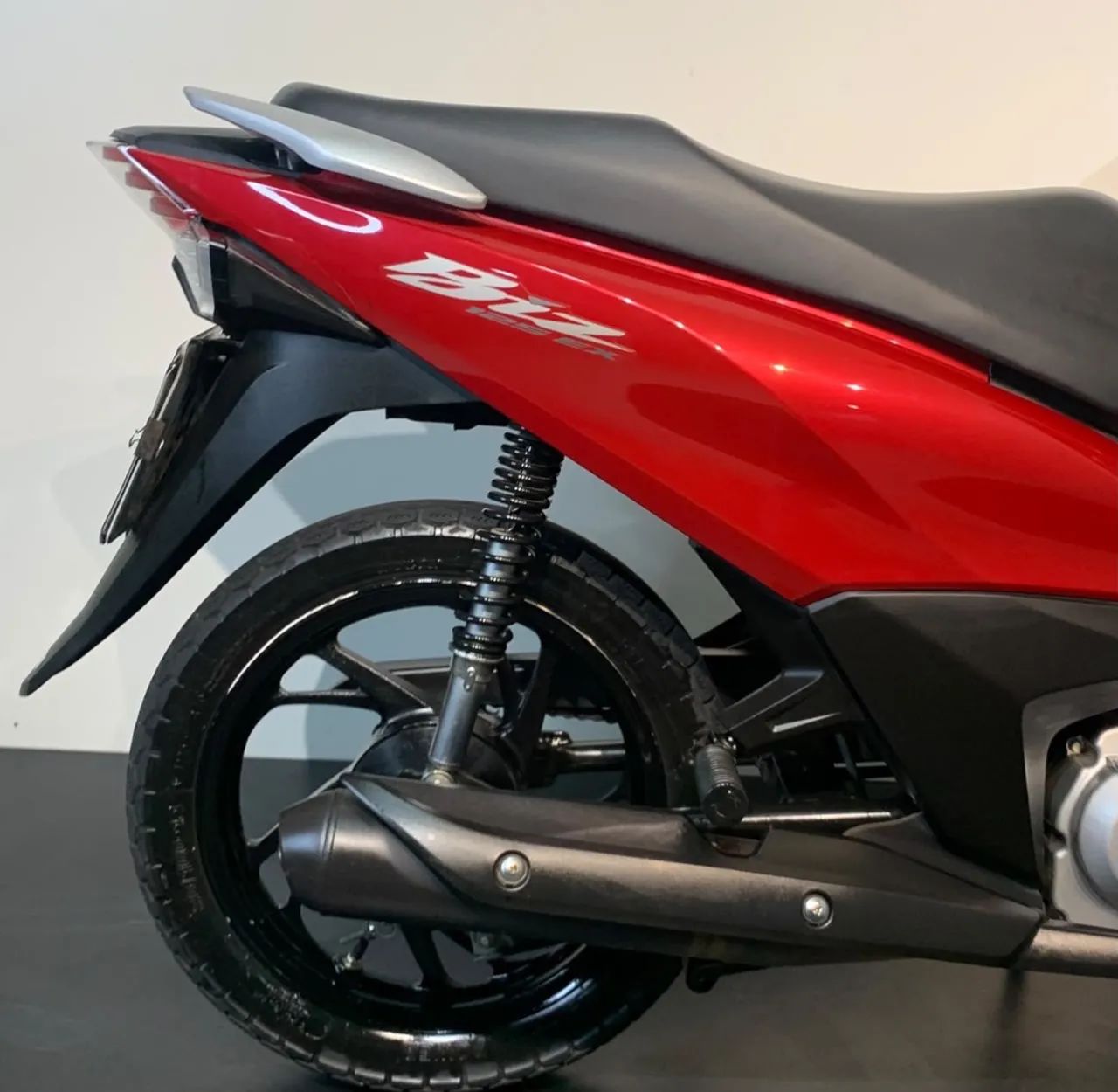 BIZ 125 EX/ 125 EX FLEX - Foto 4