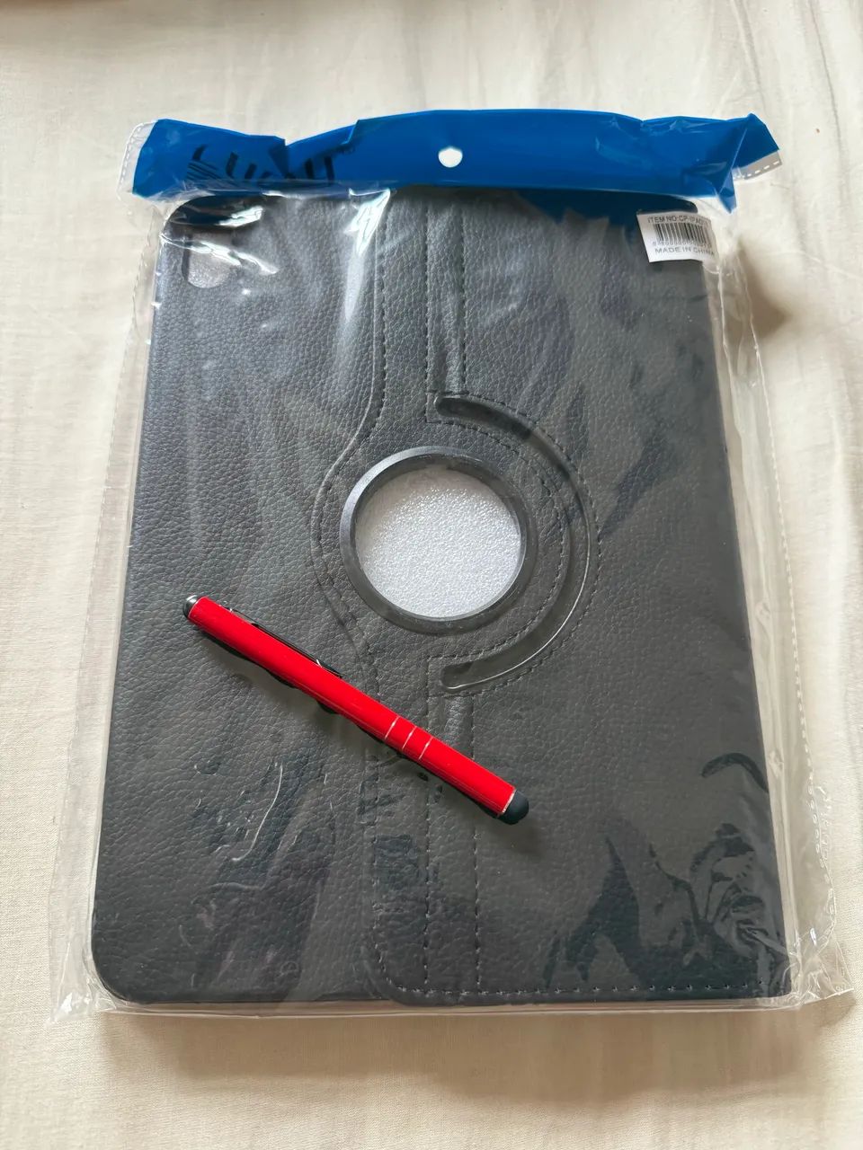Caneta e capinha IPAD 10-11 novo 