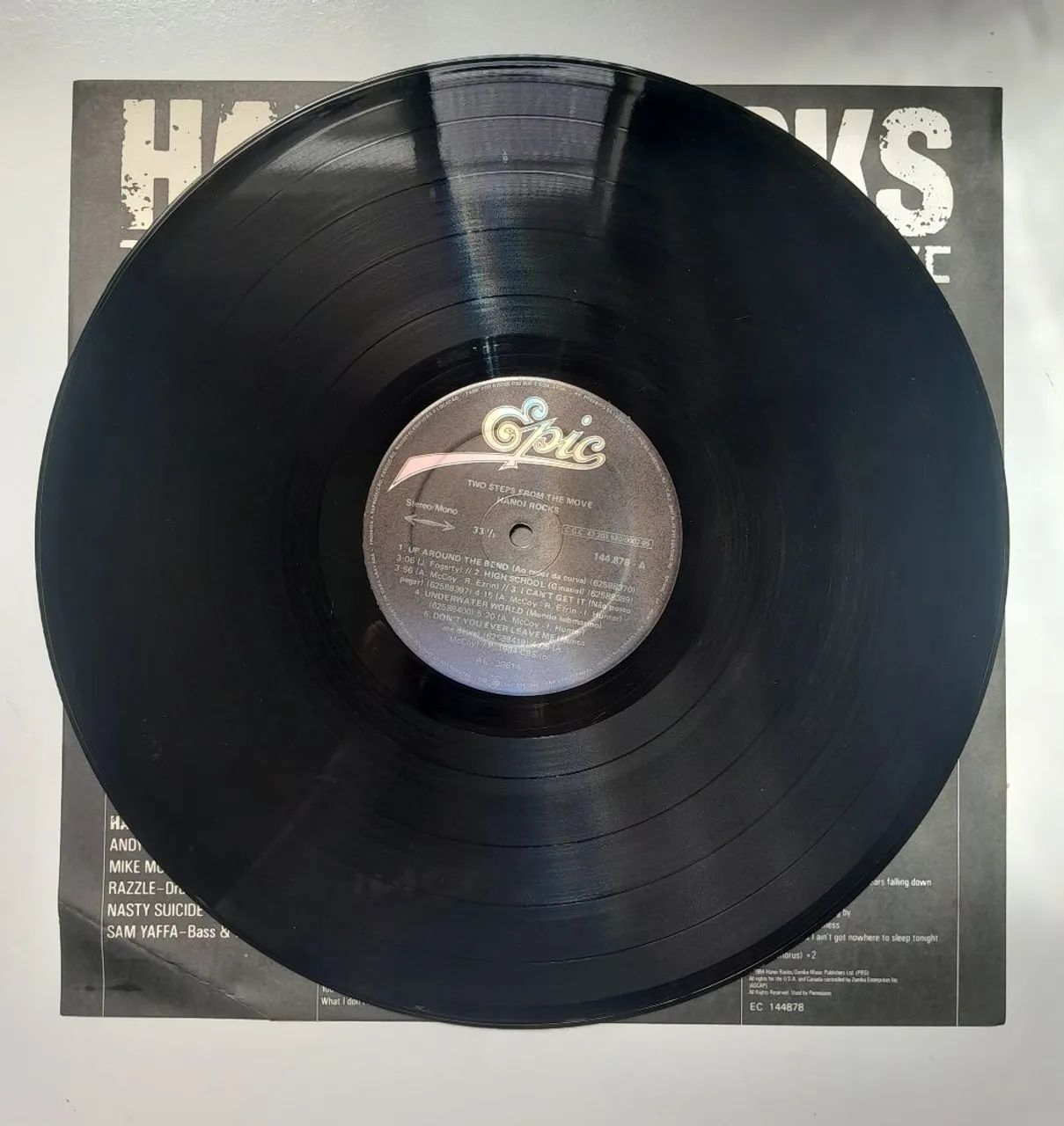 Hanoi Rocks! "Two Steps From The Move (usado) - Foto 4