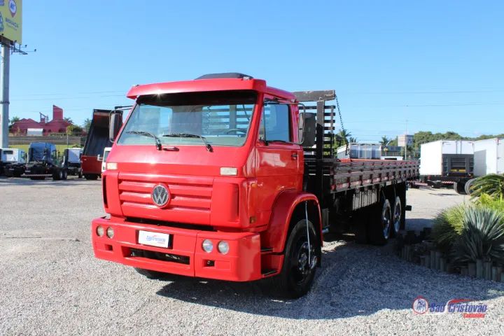 Vw 17-220 com carroceria  - Foto 3