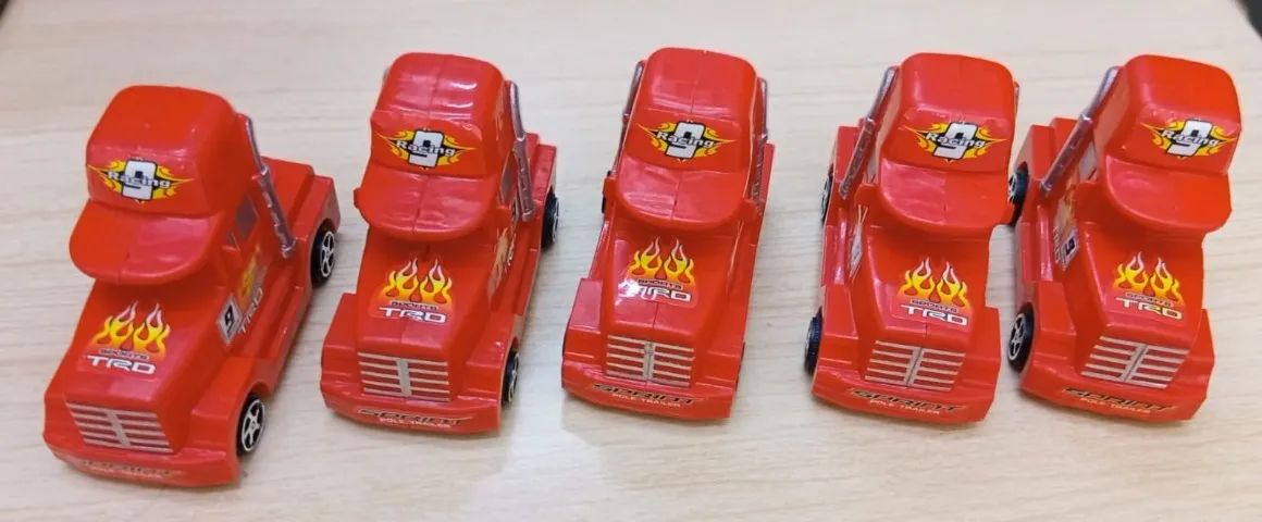 Kit com 30 mini carrinhos a cordas com 5 peças de cada tipo - Foto 4