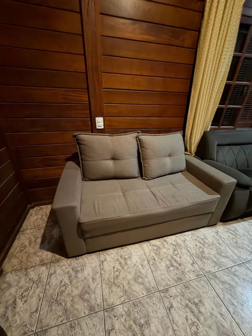 Sofá 2 lugares 