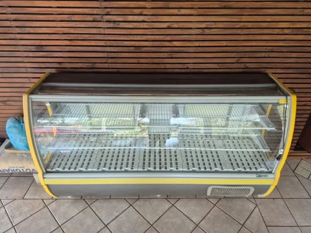 Vitrine refrigerada 2,20m 220v